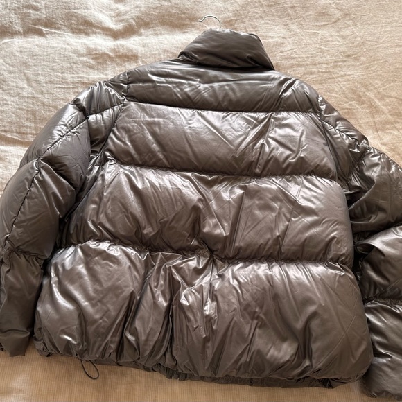 Uniqlo Ultra Light Down Jacket XL Grey with luminous shimmer - Picture 3 of 4